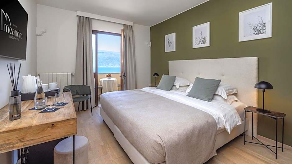 Hotel Meandro - Lake View