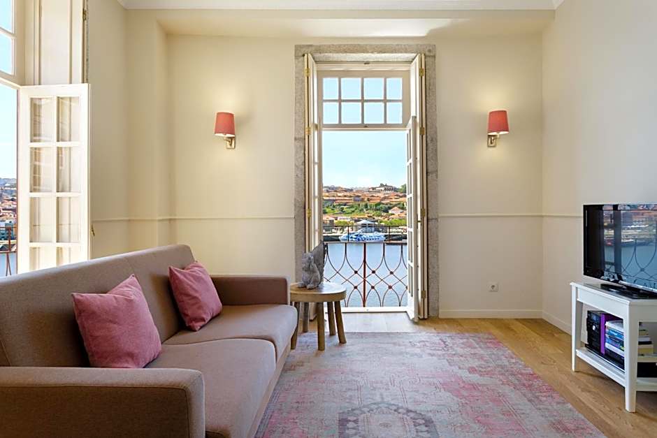 Oporto Home - River Front