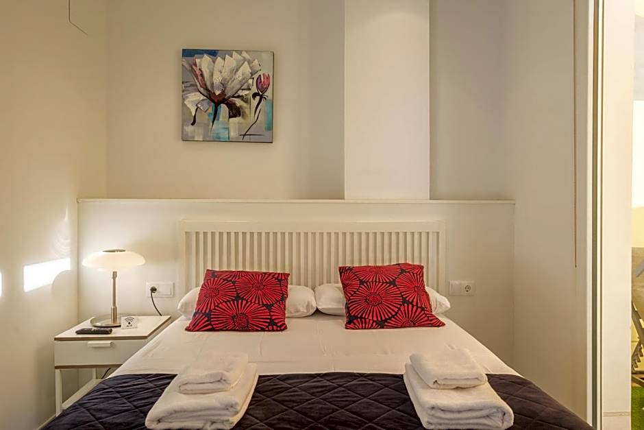 Gorgeous Apt with a Large Private Terrace