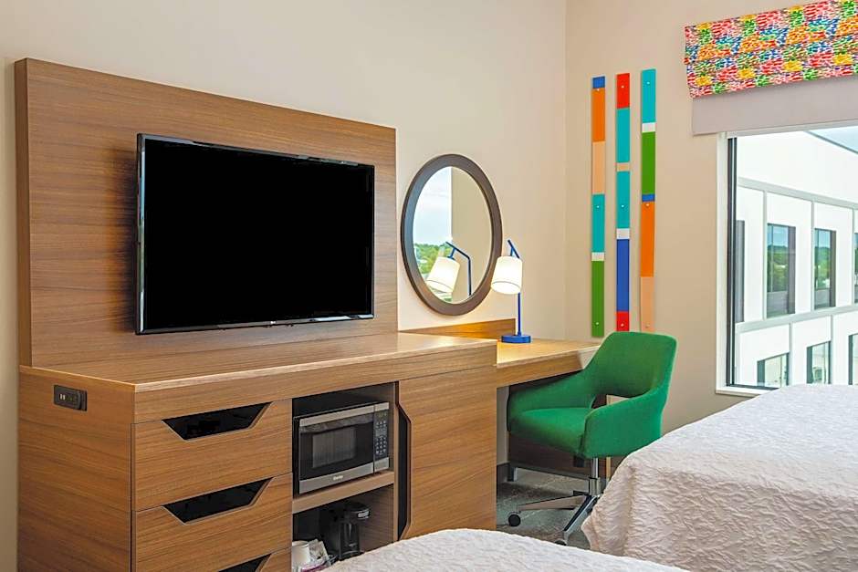 Hampton Inn By Hilton & Suites Raleigh Midtown, NC