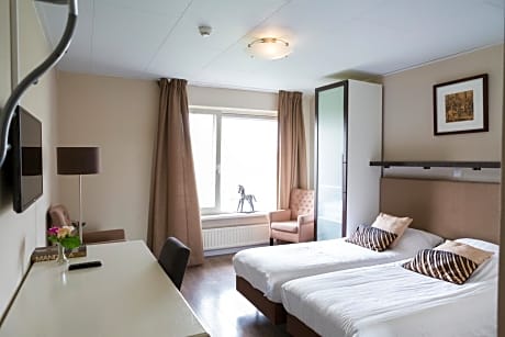 Comfort Double Room with Garden View