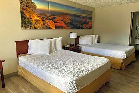 Queen Room with Two Queen Beds - Non-Smoking