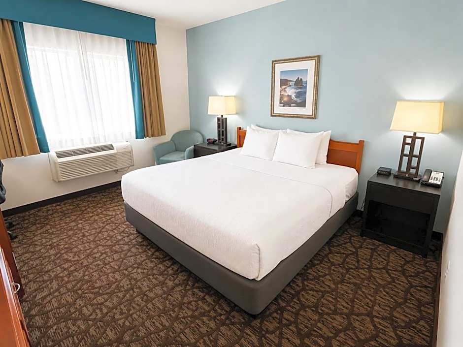 Quality Inn & Suites Sequim at Olympic National Park