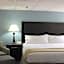 Holiday Inn Express Forsyth By IHG