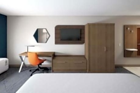 2 Queen Beds Standard Comm Accessible