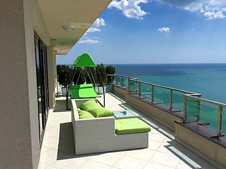 Calithea Complex