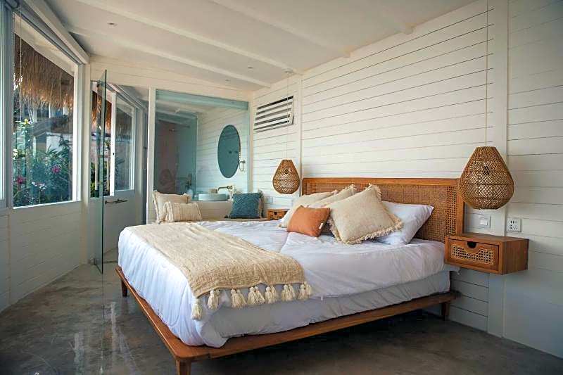 Mahi Mahi Villa and Suites