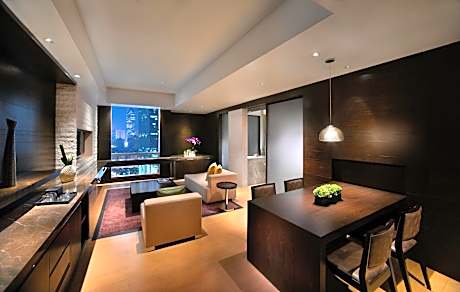Grand Premium Suite