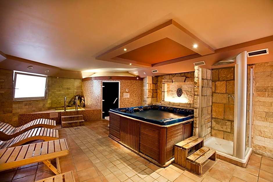 Hotel Makar Sport & Wellness