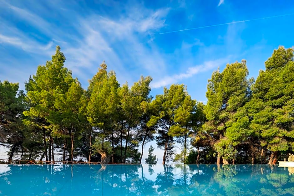 Amantes Villas and Suites