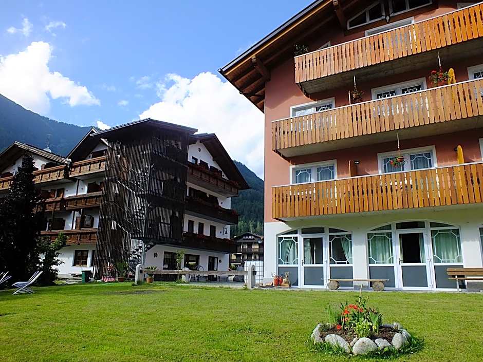 Hotel Garni Al Nardis