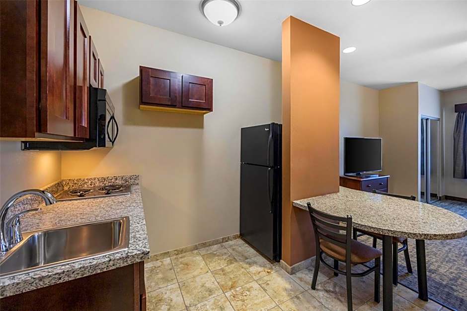 Best Western North Edge Inn