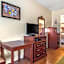 Econo Lodge Inn & Suites