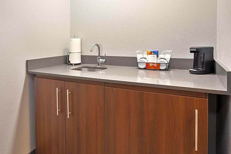 Hampton Inn By Hilton And Suites Tampa East - Casino Area