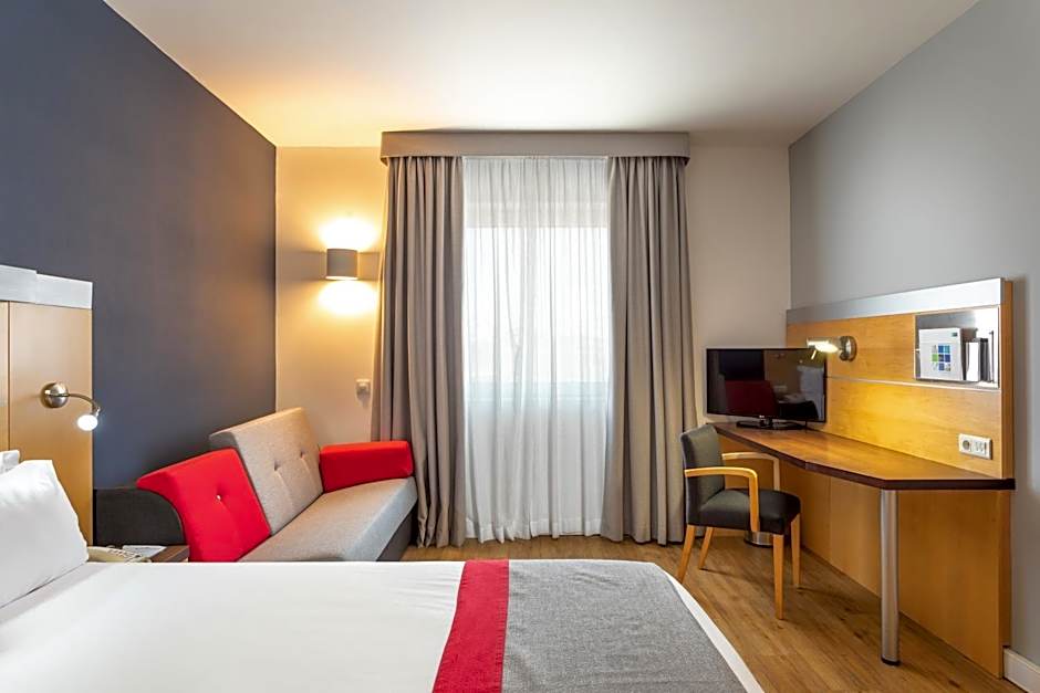 Holiday Inn Express Lisbon-Oeiras By IHG