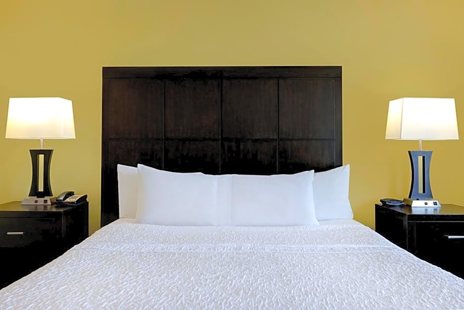 Hampton Inn & Suites Pensacola/Gulf Breeze