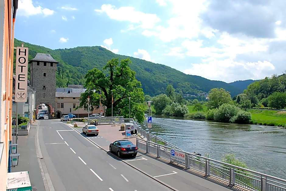 Hotel Restaurant LAHNHOF