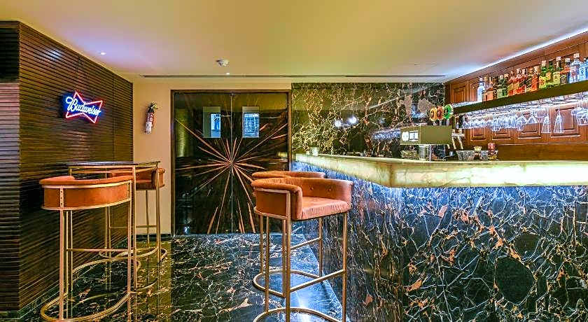 The Paradise by Tunga