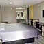 Super 8 by Wyndham Visalia