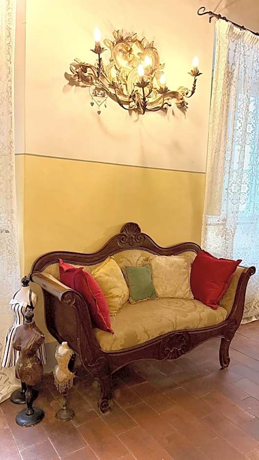 Villa La Dogana B&B di Charme - Historic Villa with a beautiful garden - private parking