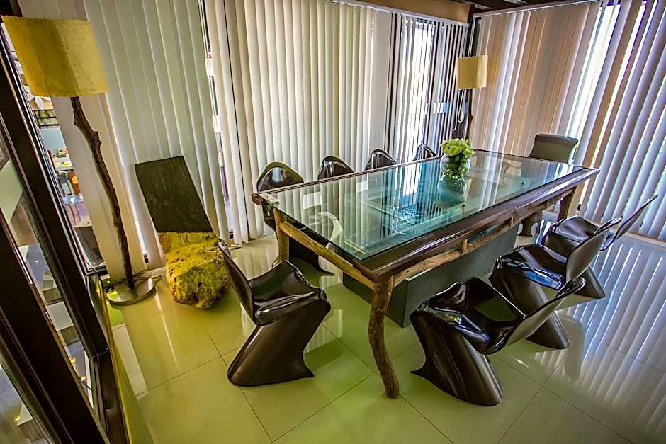 Aziza Paradise Hotel