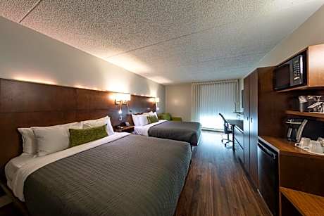 Deluxe Queen Room with Two Queen Beds (3 Adults)