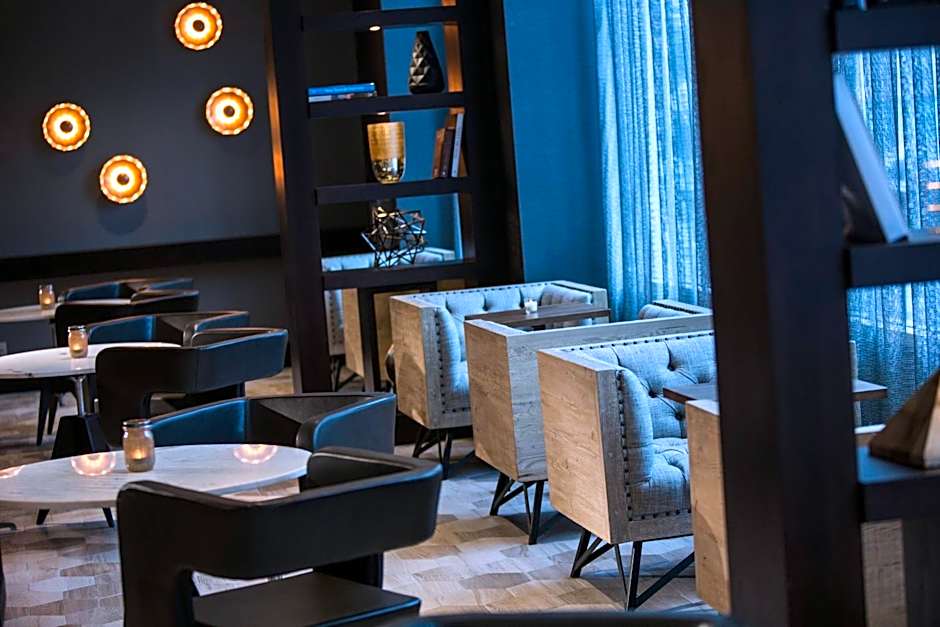 Renaissance by Marriott Albany Hotel