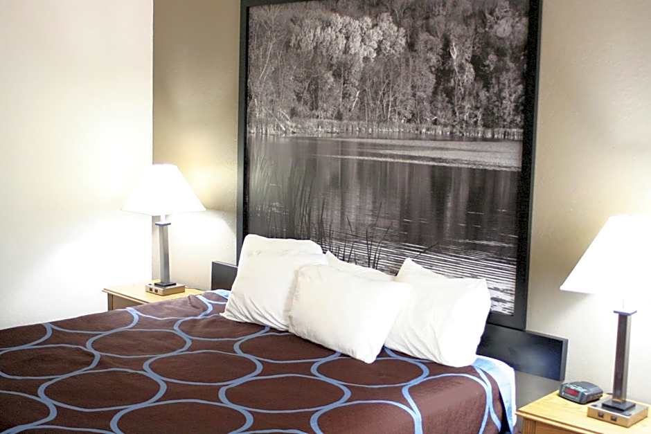 Super 8 by Wyndham Park Rapids