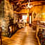 Storm Mountain Lodge & Cabins
