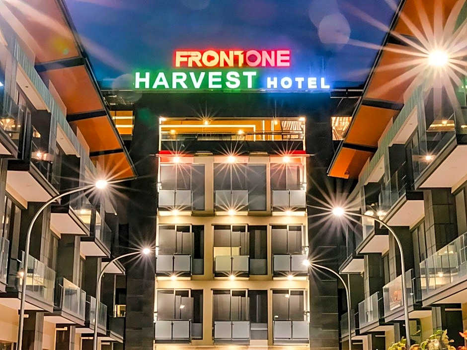 Front One Harvest Hotel Wonosobo