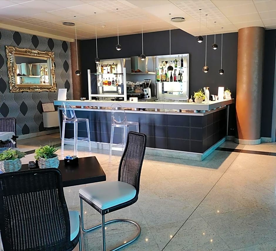 Hotel Parisi