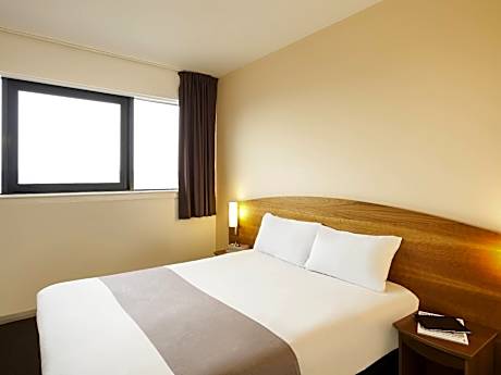 Family Room with 1 Double Bed and 1 Sofa Bed