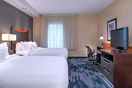 Studio with Two Queen Beds and Sofa Bed