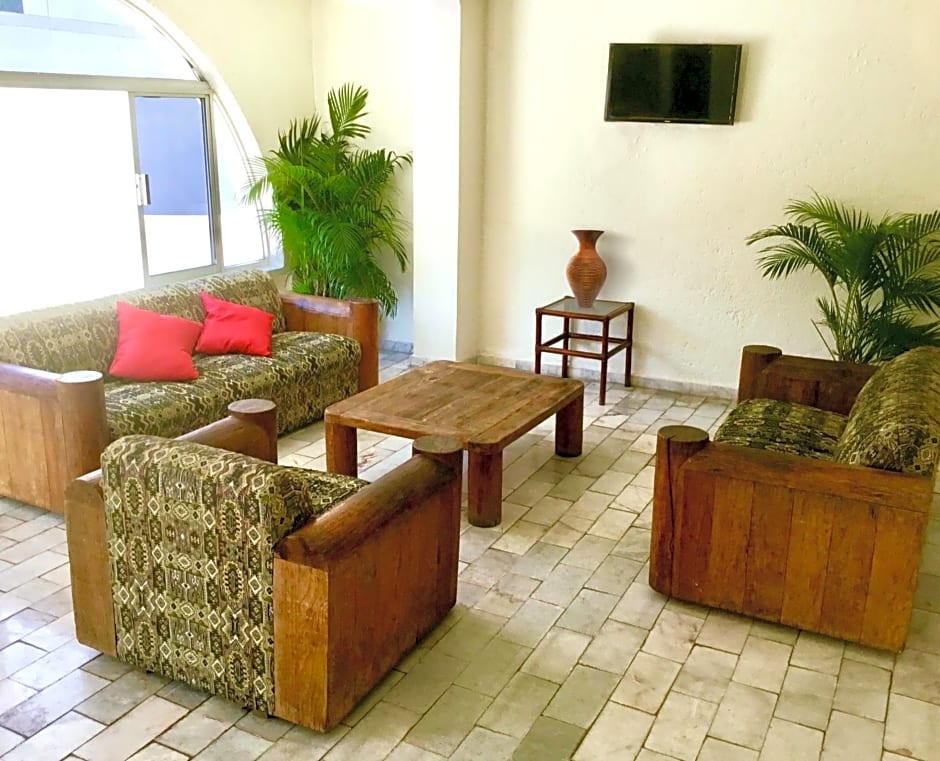 HOTEL Galerias Diana