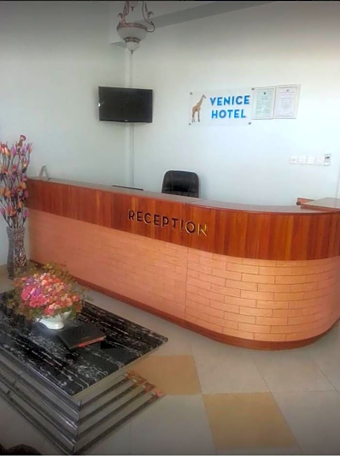 Venice Hotel