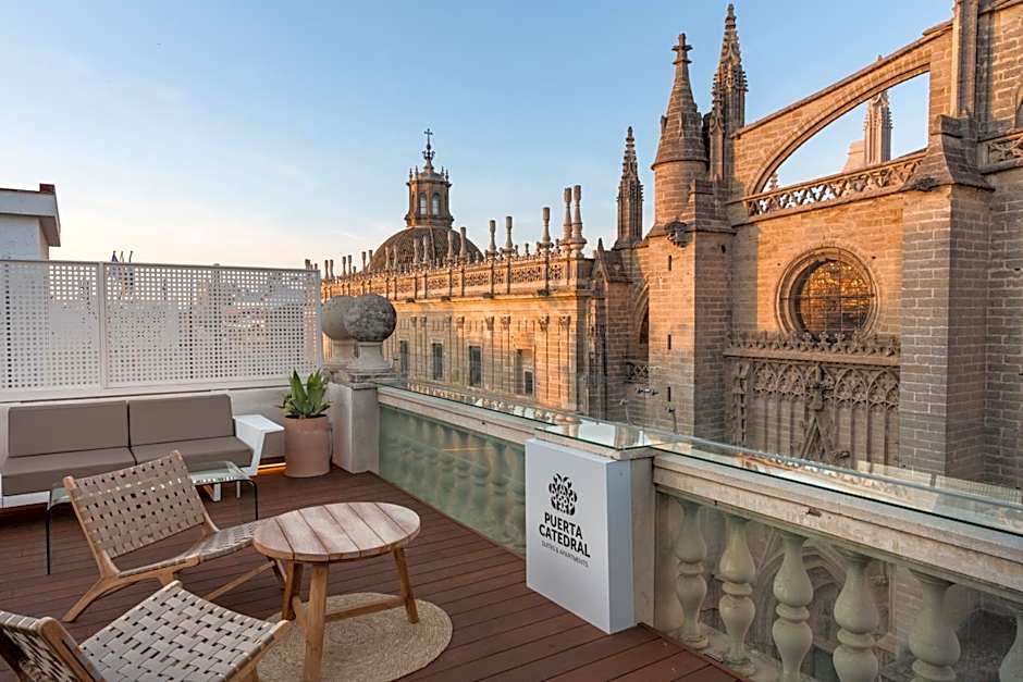 Puerta Catedral Suites
