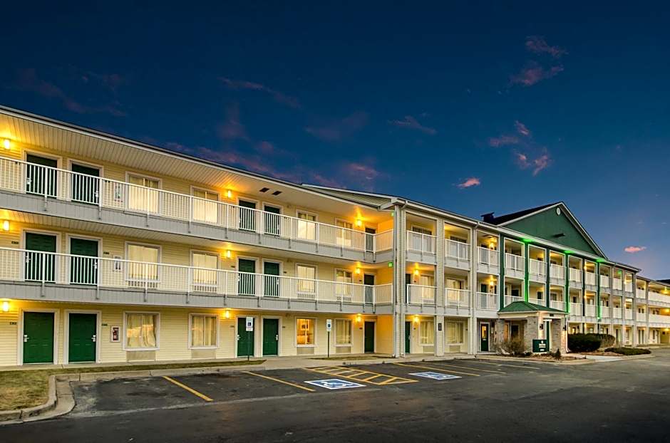 Hometowne Studios Lake Charles - Sulphur