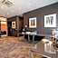 Expo Hotel