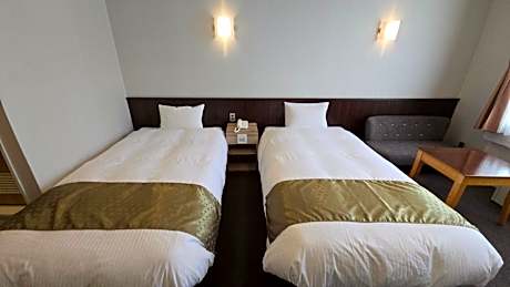 Twin Room with Private Bathroom