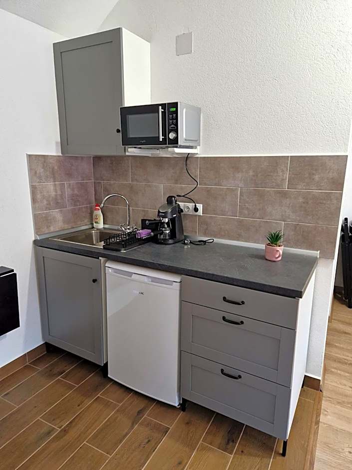 Kodaros Studio Parajd