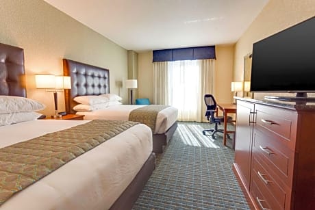 Superior Queen Room with Two Queen Beds