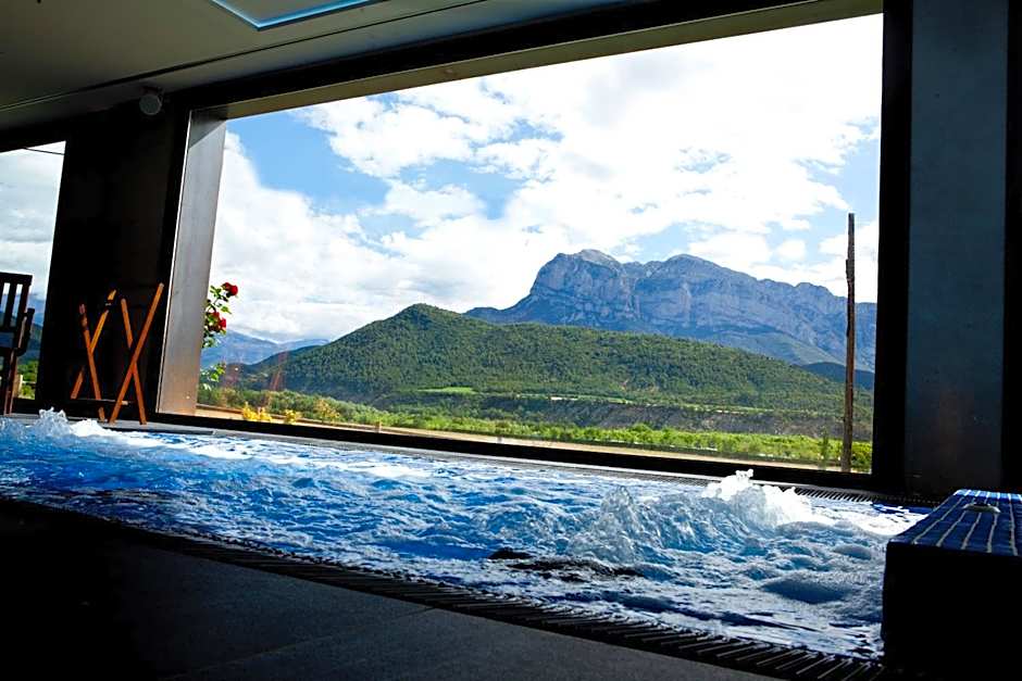 Hotel & SPA Peña Montañesa