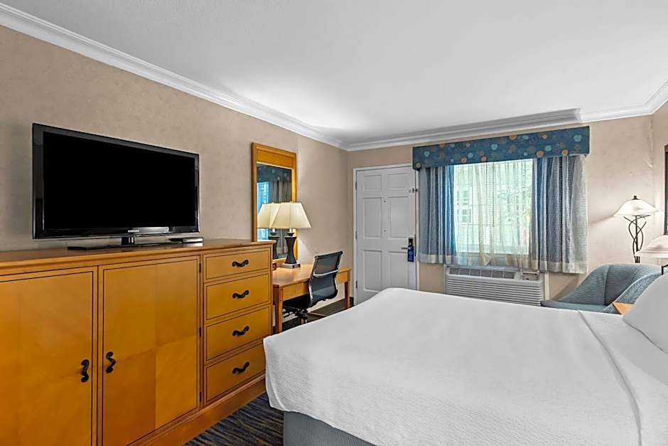 Best Western University Lodge