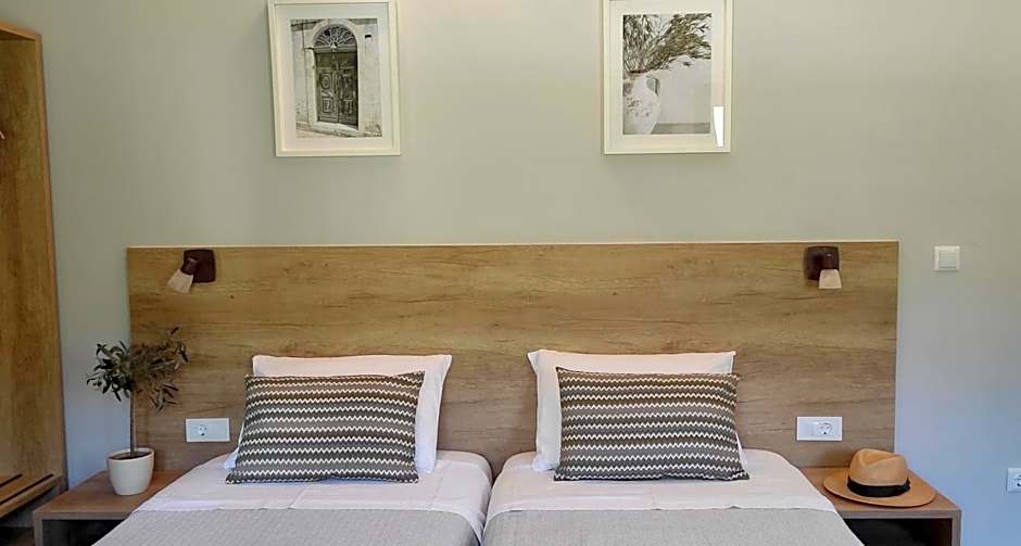 Donatos Apartments & Studios