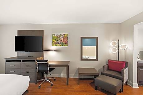 King Room with Spa Bath- Non-Smoking