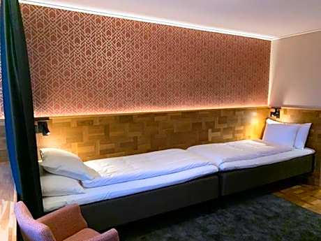 Twin Room with Balcony