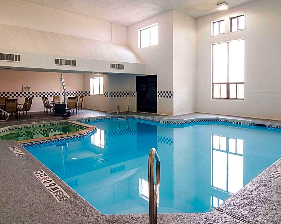 Quality Inn Midland South
