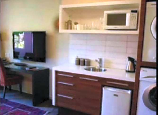 Terra Vive Suites & Apartments