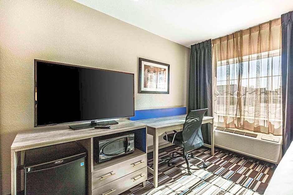 Comfort Inn Airport