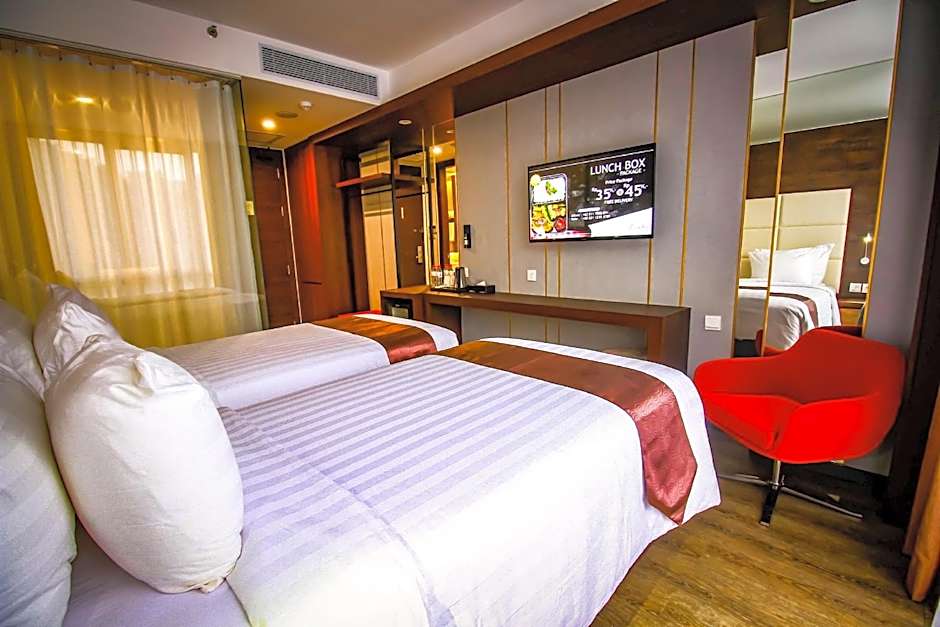 Asialink Hotel by Prasanthi